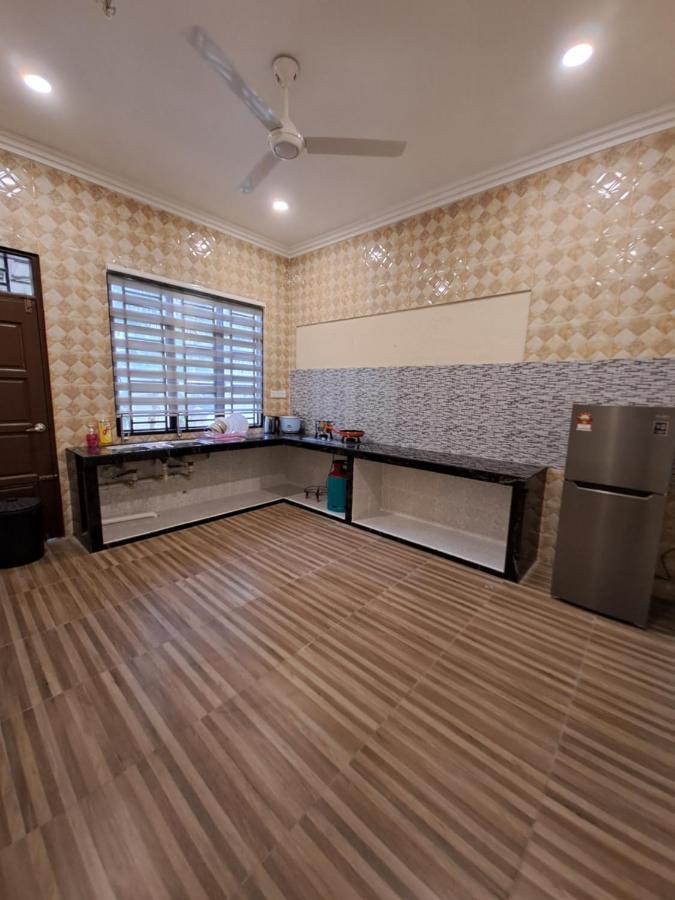 Zn Homestay Gong Badak Kampong Pengkalan Maras Buitenkant foto